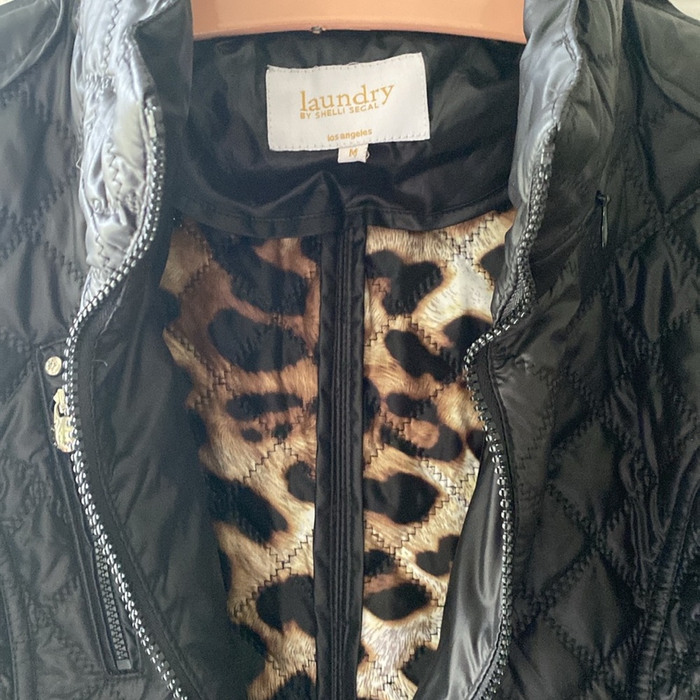 Black Quilted Women's Coat - Picture 3 of 11